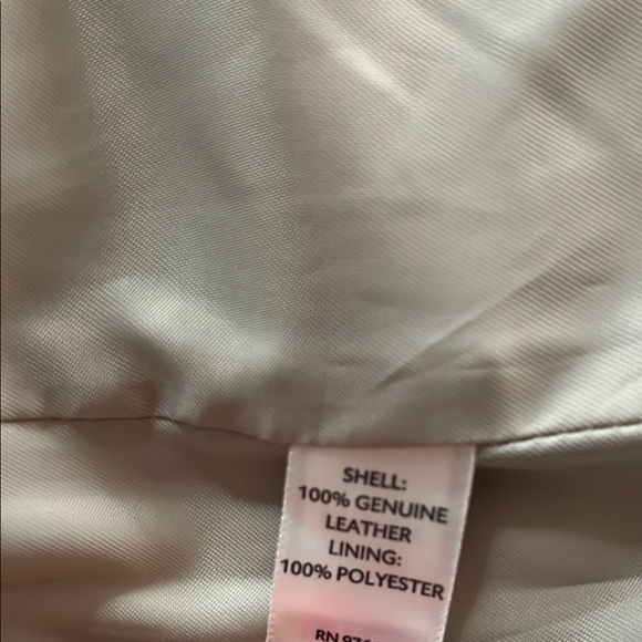 J Jill Cream Leather Blazer with Cropped Design and Wide Lapels - Picture 6 of 8